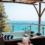 Elegant With Sea View Balcony In Bed & Breakfast 4*
