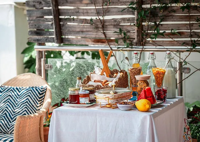 Panzió Elegant Suite With Sea View Balcony In Positano