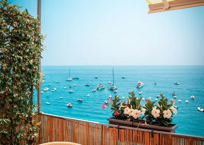 Elegant With Sea View Balcony In 4*