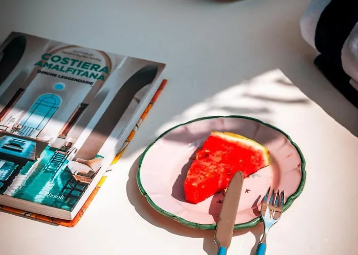 Elegant With Sea View Balcony In 4* Positano