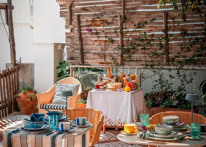 Elegant With Sea View Balcony In 4* Positano