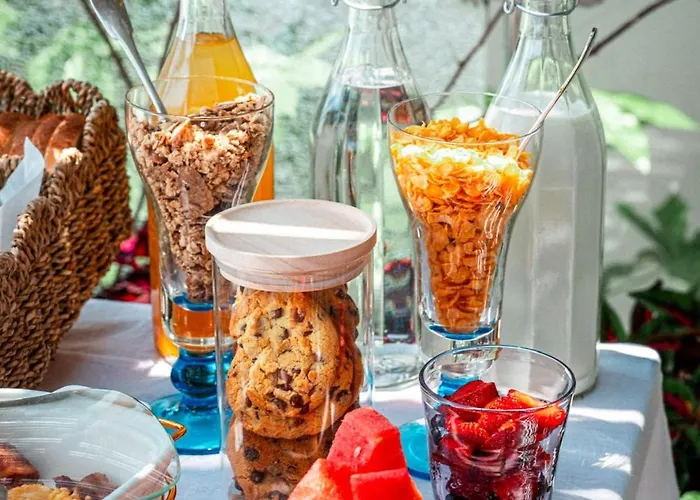 Elegant With Sea View Balcony In 4*