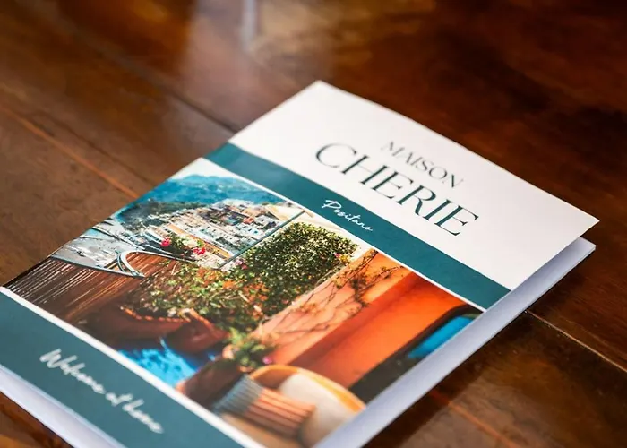 Elegant With Sea View Balcony In 4* Positano